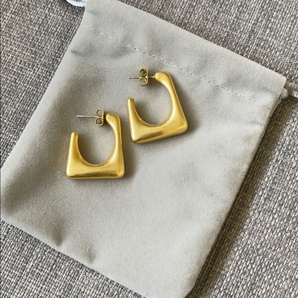 Madewell chunky gold square rectangular hoops